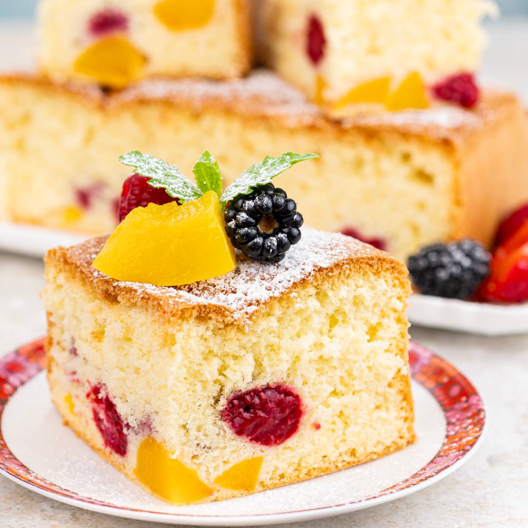 Biscuit cake with fruits